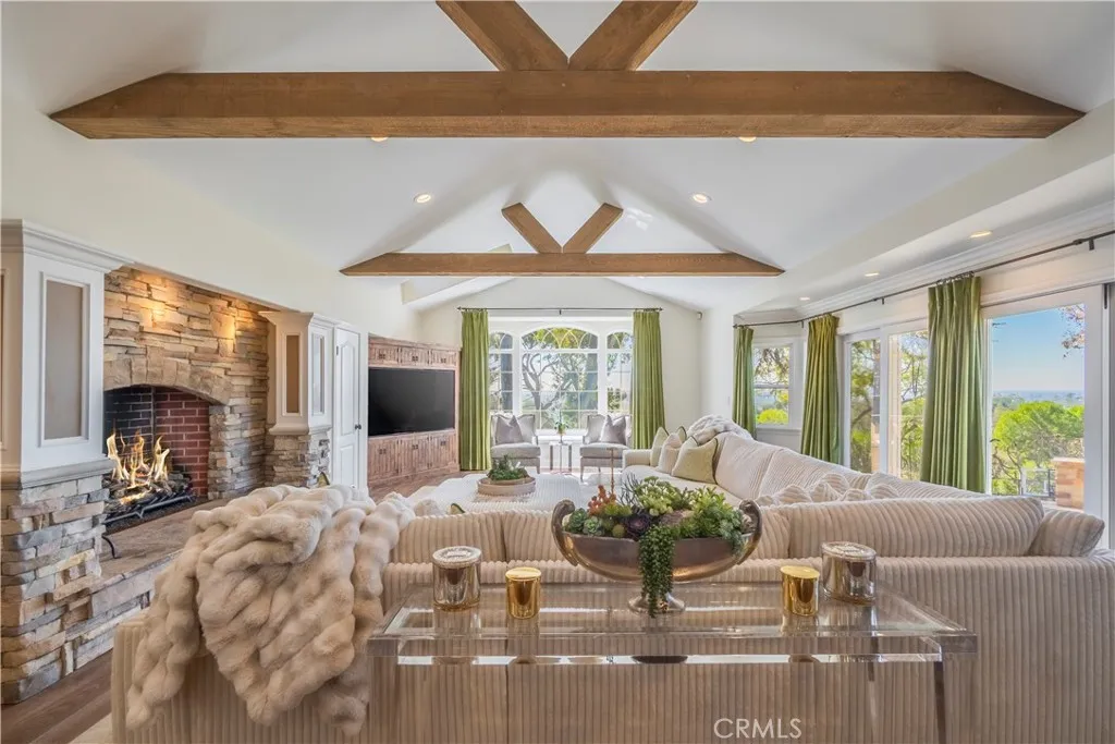 Whittier, California 90605, United States, 4 Bedrooms Bedrooms, ,5 BathroomsBathrooms,Residential,Active,117966