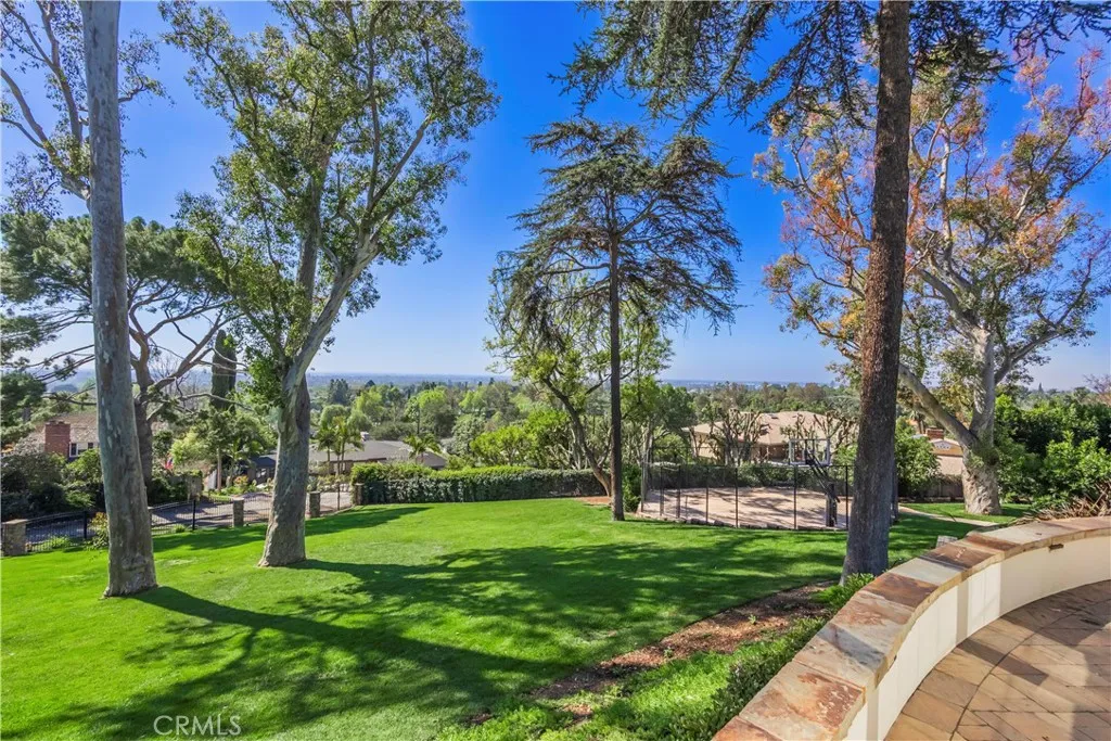 Whittier, California 90605, United States, 4 Bedrooms Bedrooms, ,5 BathroomsBathrooms,Residential,Active,117966