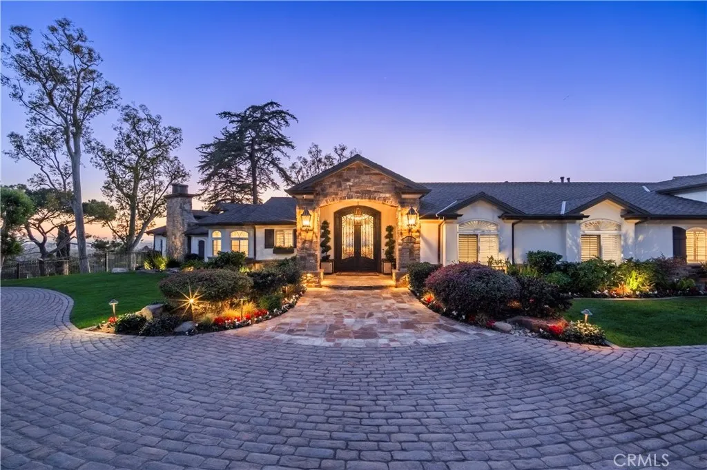 Whittier, California 90605, United States, 4 Bedrooms Bedrooms, ,5 BathroomsBathrooms,Residential,Active,117966