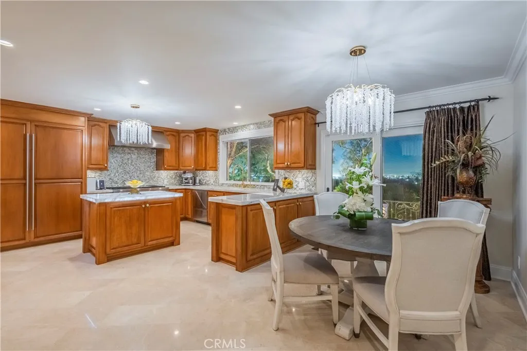 Whittier, California 90605, United States, 4 Bedrooms Bedrooms, ,5 BathroomsBathrooms,Residential,Active,117966