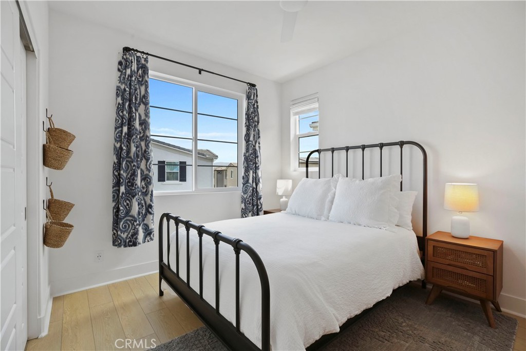 Paisley (PSLY) - Residential