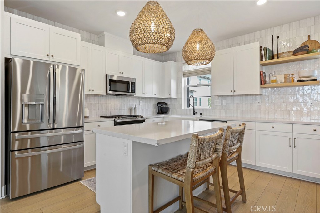 371 Gelding Way