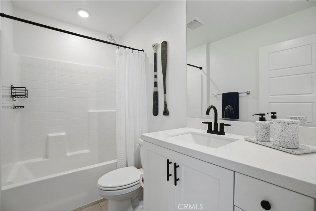 Paisley (PSLY) - Residential