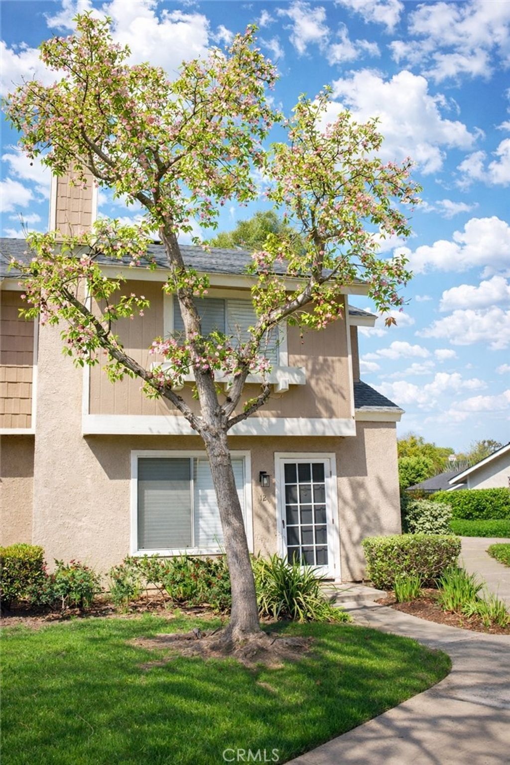 Photo of 12 Hollowglen, Irvine, CA 92604 (MLS # OC26078314)