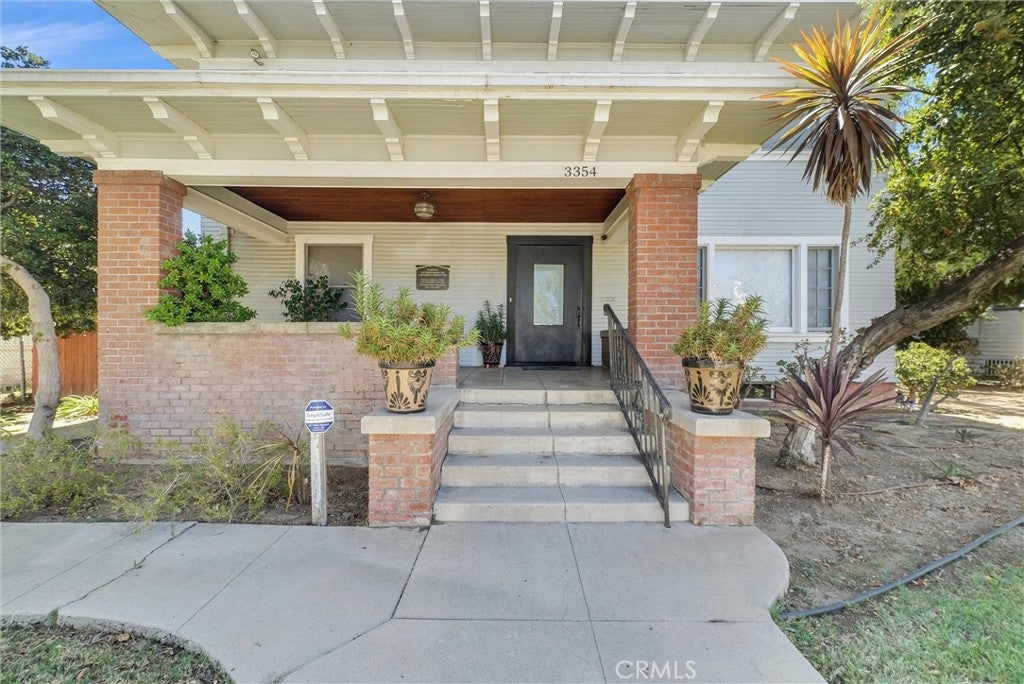 3354 Orange Street