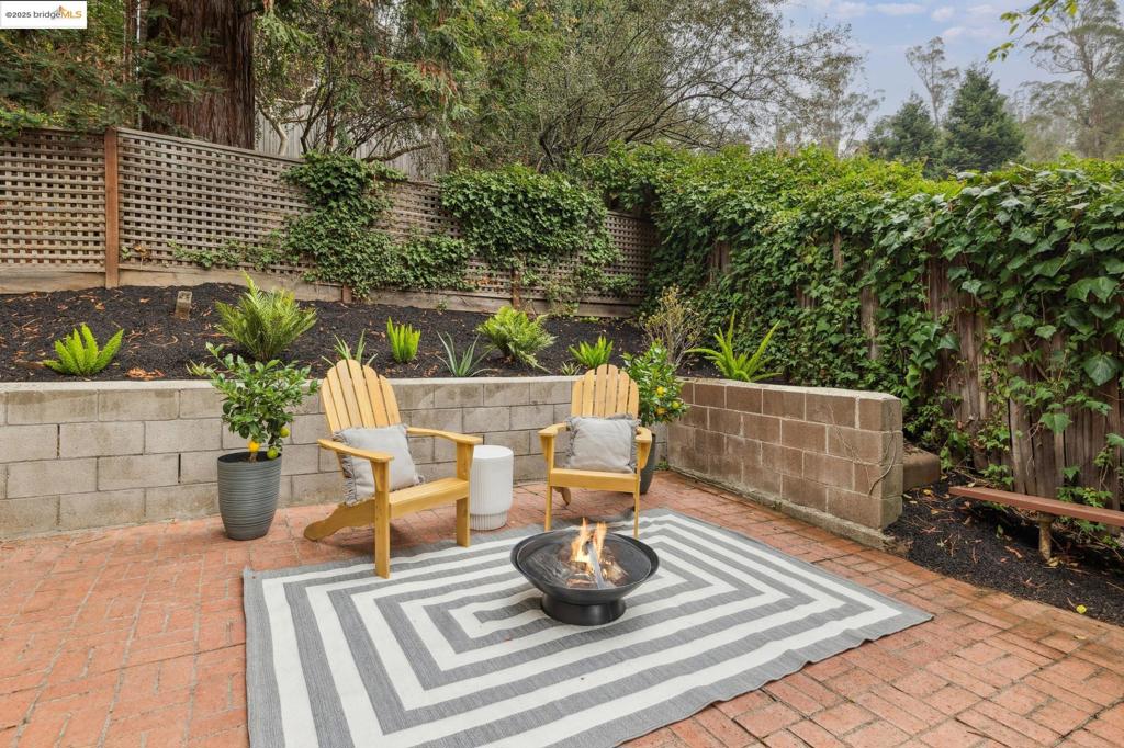 MONTCLAIR - Residential