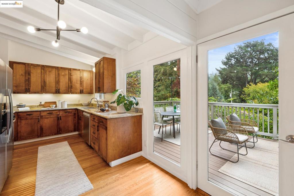 MONTCLAIR - Residential