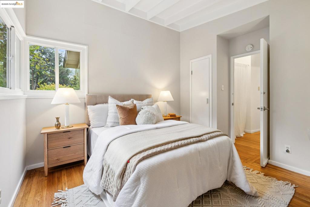 MONTCLAIR - Residential