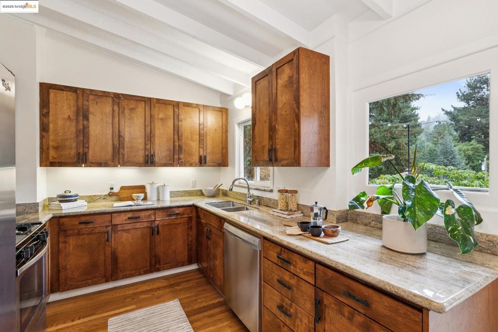 MONTCLAIR - Residential