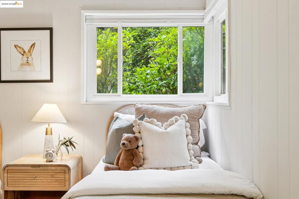MONTCLAIR - Residential
