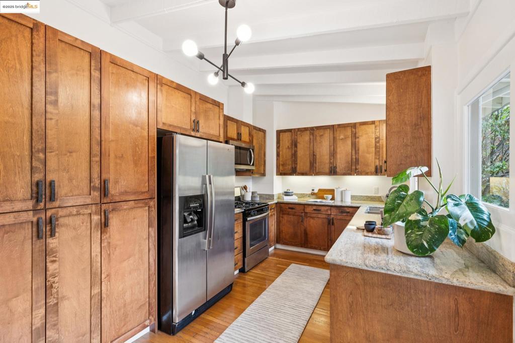 MONTCLAIR - Residential
