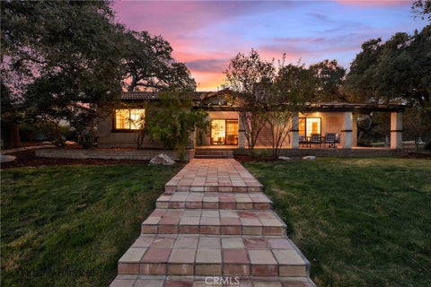 Photo of 6680 Linne RD, Paso Robles, CA 93446 (MLS # NS26217320)