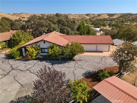 Tiny photo for 6680 Linne RD, Paso Robles, CA 93446 (MLS # NS26217320)