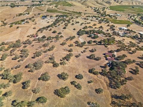 Tiny photo for 6680 Linne RD, Paso Robles, CA 93446 (MLS # NS26217320)