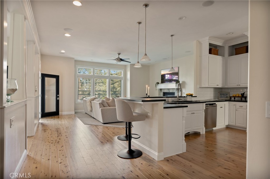 26385 Walnut Hills Drive