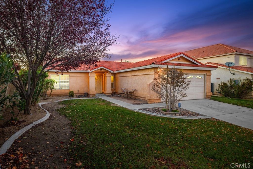 Photo of 44115 Hunter Court, Lancaster, CA 93536 (MLS # SR26014878)