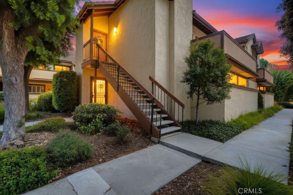 640 N Brea BLVD