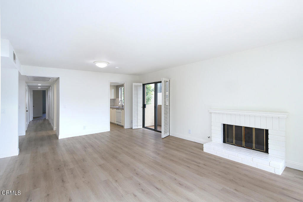 150 S Michigan Avenue 201