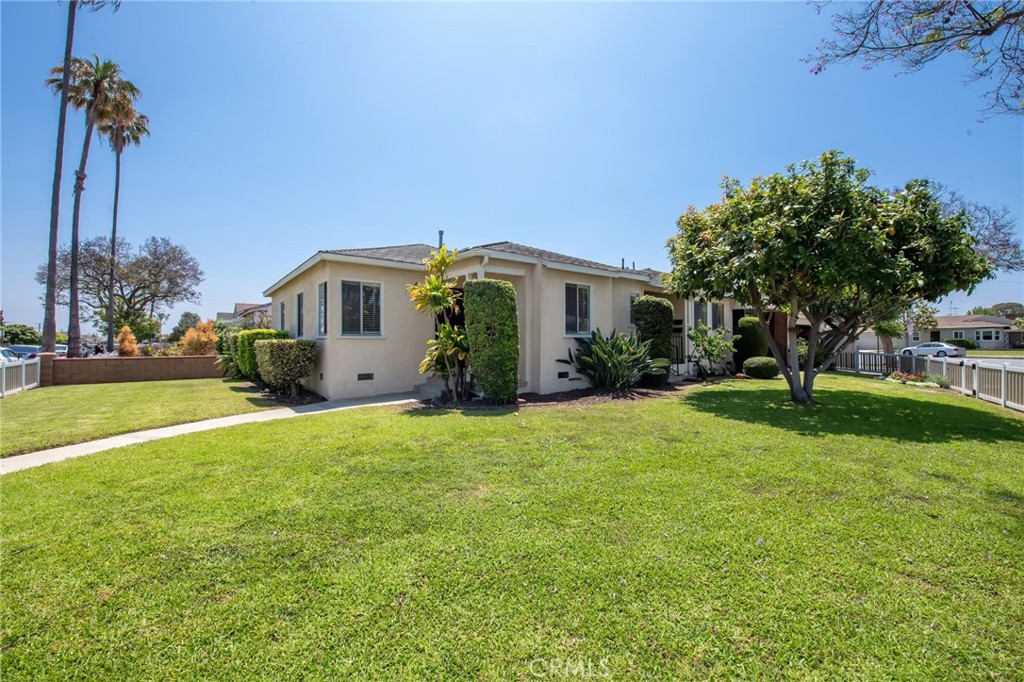 2824 W 156th Street W 2