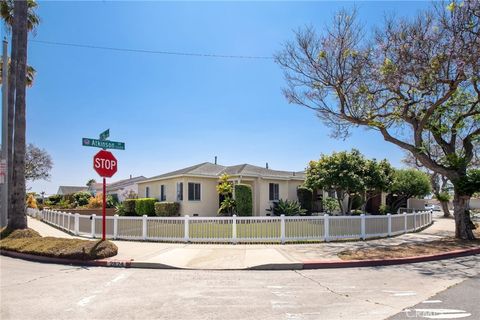 Photo of 2824 W 156th Street W #2, Gardena, CA 90249 (MLS # SB25245996)