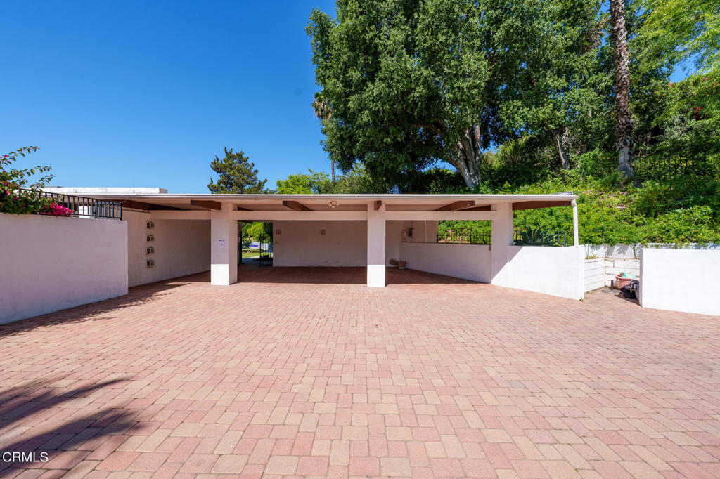 Properties 1 3350 Calvert Road