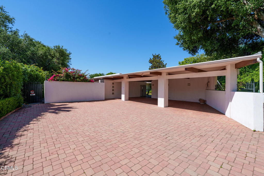 Properties 2 3350 Calvert Road