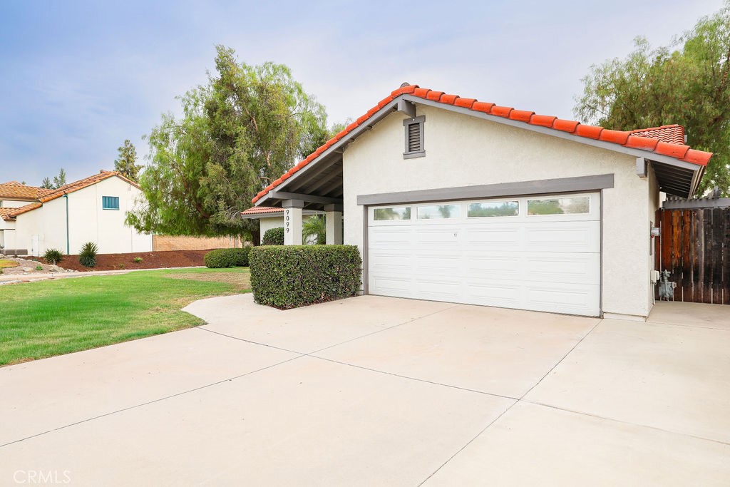 9099 Mandarin Lane