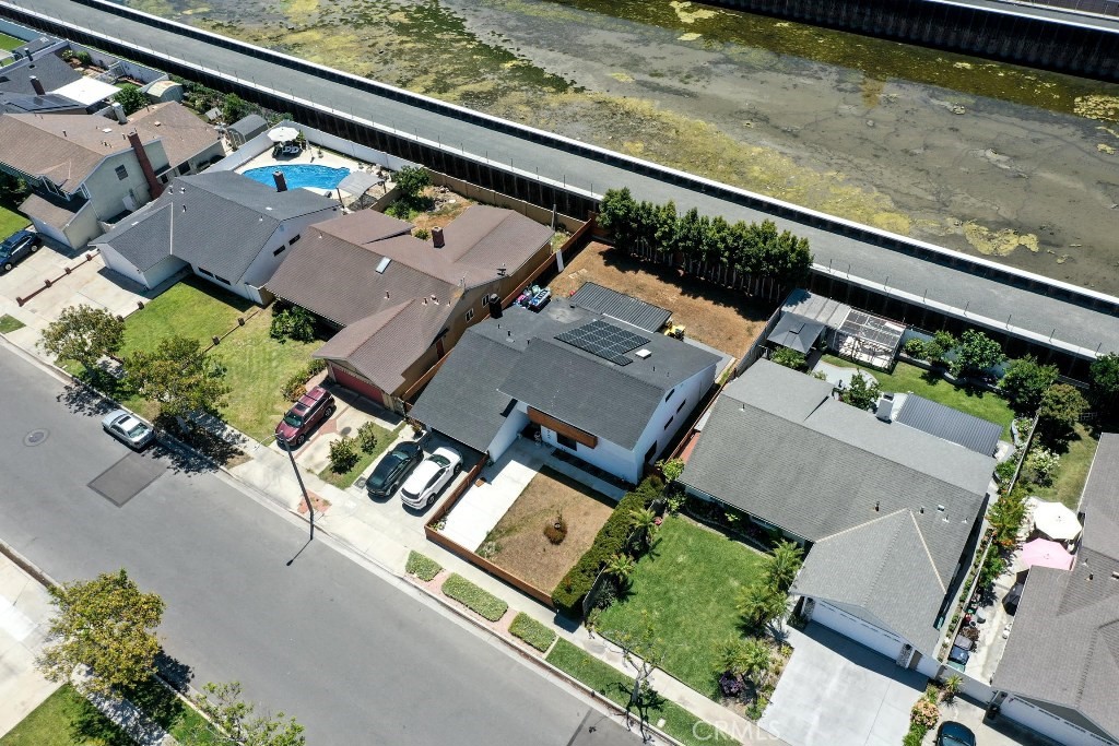 6672 Marilyn Drive