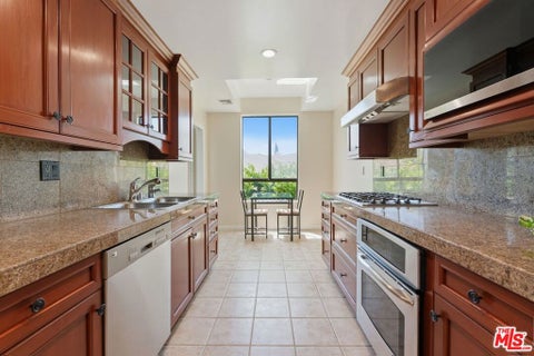 Photo of 1315 Roxbury Drive #201, Los Angeles, CA 90035 (MLS # 26858523)