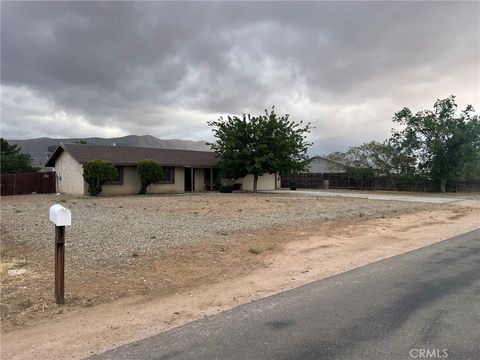 Photo of 21181 Balsa St, Apple Valley, CA 92308 (MLS # CV26092815)