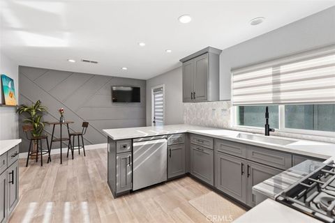 Photo of 9 Flaxwood, Irvine, CA 92614 (MLS # OC26026455)