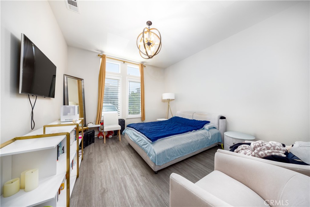Irvine, California, 92618, United States, 4 Bedrooms Bedrooms, ,4 BathroomsBathrooms,Residential,Active,2041645