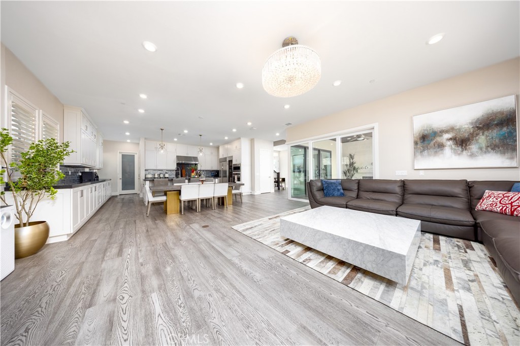 Irvine, California, 92618, United States, 4 Bedrooms Bedrooms, ,4 BathroomsBathrooms,Residential,Active,2041645