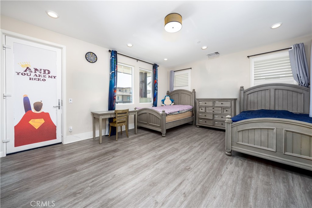 Irvine, California, 92618, United States, 4 Bedrooms Bedrooms, ,4 BathroomsBathrooms,Residential,Active,2041645