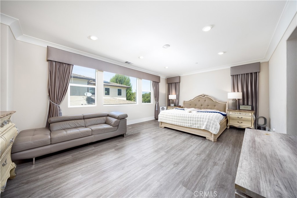 Irvine, California, 92618, United States, 4 Bedrooms Bedrooms, ,4 BathroomsBathrooms,Residential,Active,2041645