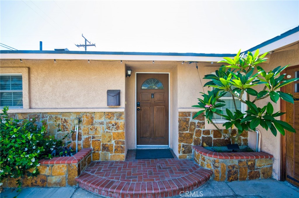 8757 Los Altos Drive