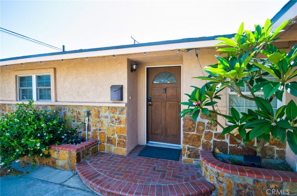 8757 Los Altos Drive