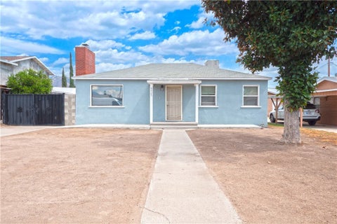 Photo of 6925 Osbun RD, Highland, CA 92404 (MLS # CV26195697)