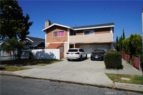Photo of 1735 Orizaba Avenue, Long Beach, CA 90804 (MLS # PW26108897)