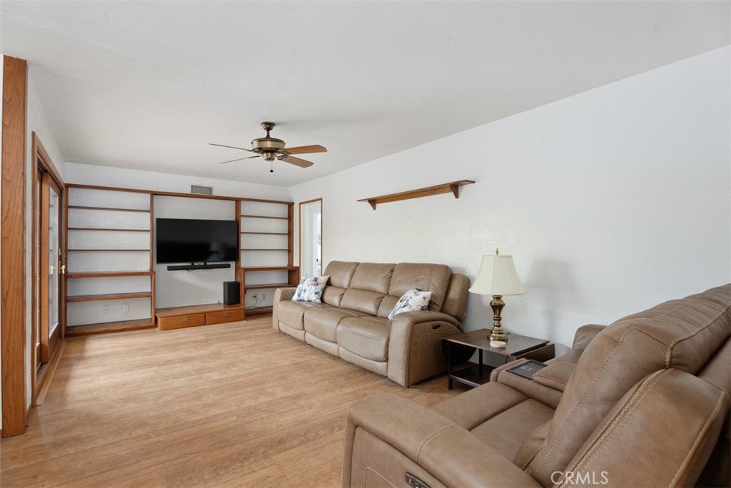 5681 Littler, Huntington Beach CA 92649 - Photo 9