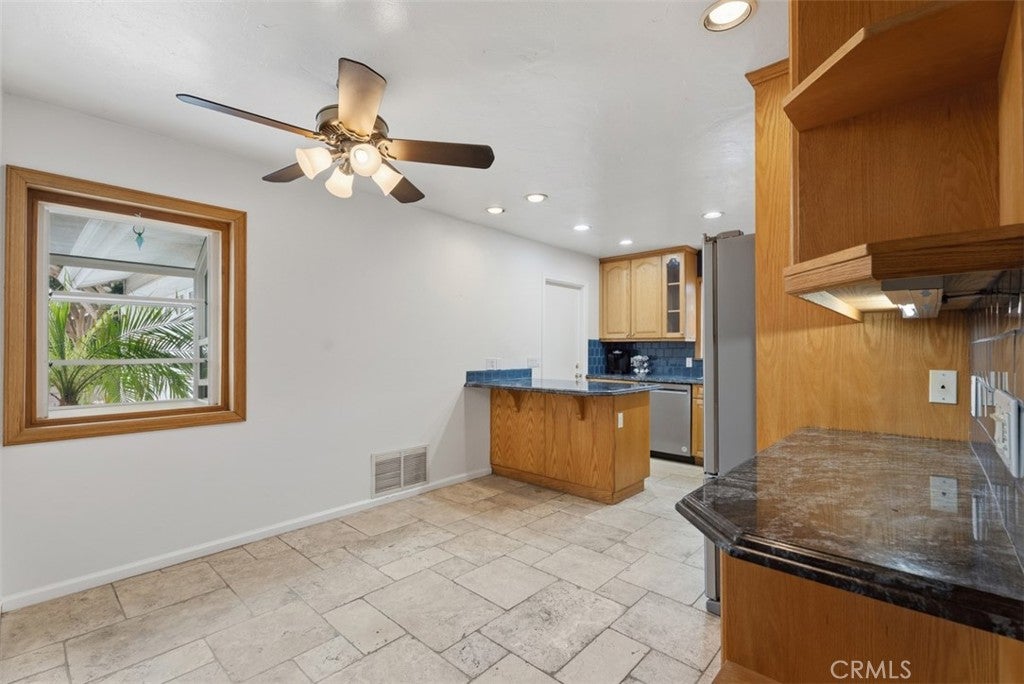 5681 Littler, Huntington Beach CA 92649 - Photo 12
