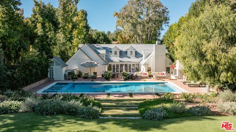 4714 Balboa Avenue Encino CA 91316