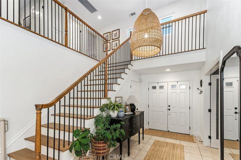 Photo of 342 Selkirk Drive Dr, Corona, CA 92881 (MLS # IG25242962)