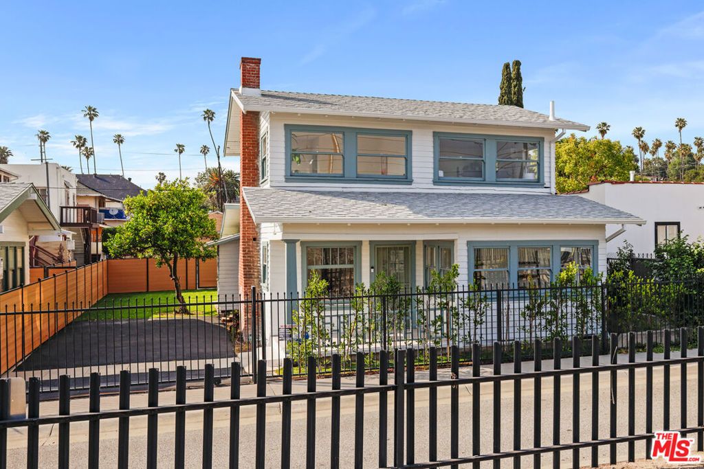 Photo of 5711 Marmion Way, Los Angeles, CA 90042 (MLS # 25534039)