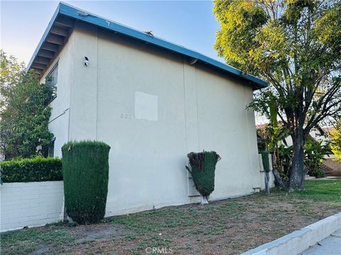 Photo of 607 N Dalton Avenue #1, Azusa, CA 91702 (MLS # CV26082678)
