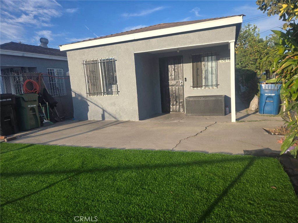 Opportunity! Opportunity! Opportunity! Now is the time to become a Homeowner! This sweet corner lot has a compact footprint but has everything you need: A lovely front yard for the kids to play. Your own parking and back yard area with the best lemon tree that gives large juicy lemons all year round! Start planning for your garden, the kids swingset or even a trampoline like the current homeowners had. The home is freshly painted, inside and out. It has fresh sod for you to enjoy. It's time to stop renting and start owning - put down those roots and grow your equity.