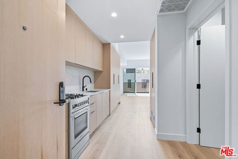 Photo of 3555 Overland Avenue #604, Los Angeles, CA 90034 (MLS # 26985229)