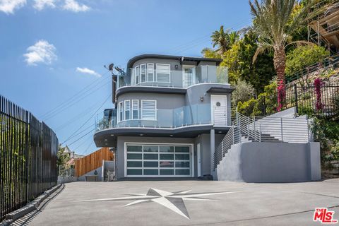 Photo of 1541 Selma Drive, Los Angeles, CA 90046 (MLS # 26645789)