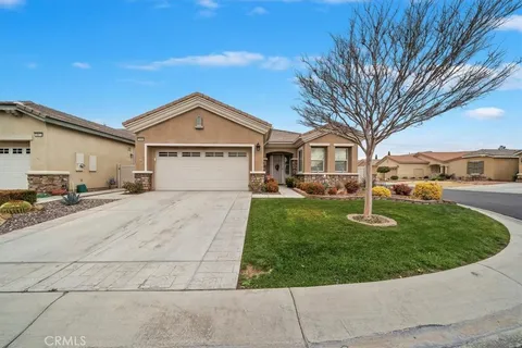19484 Biltmore Road, Apple Valley, CA 92308 - #: HD26012345