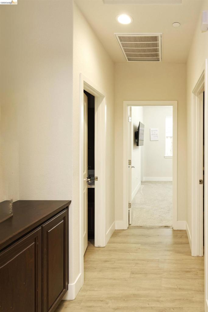 5506 5506 Monte Vista Way